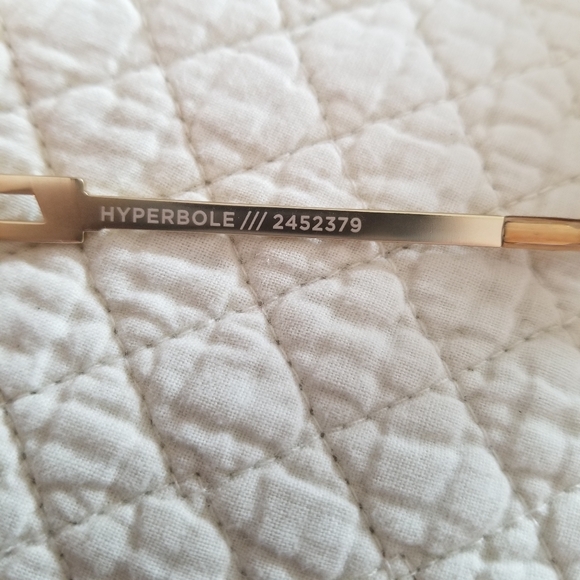 Le Specs | Hyperbole Satin Gold - Picture 8 of 15